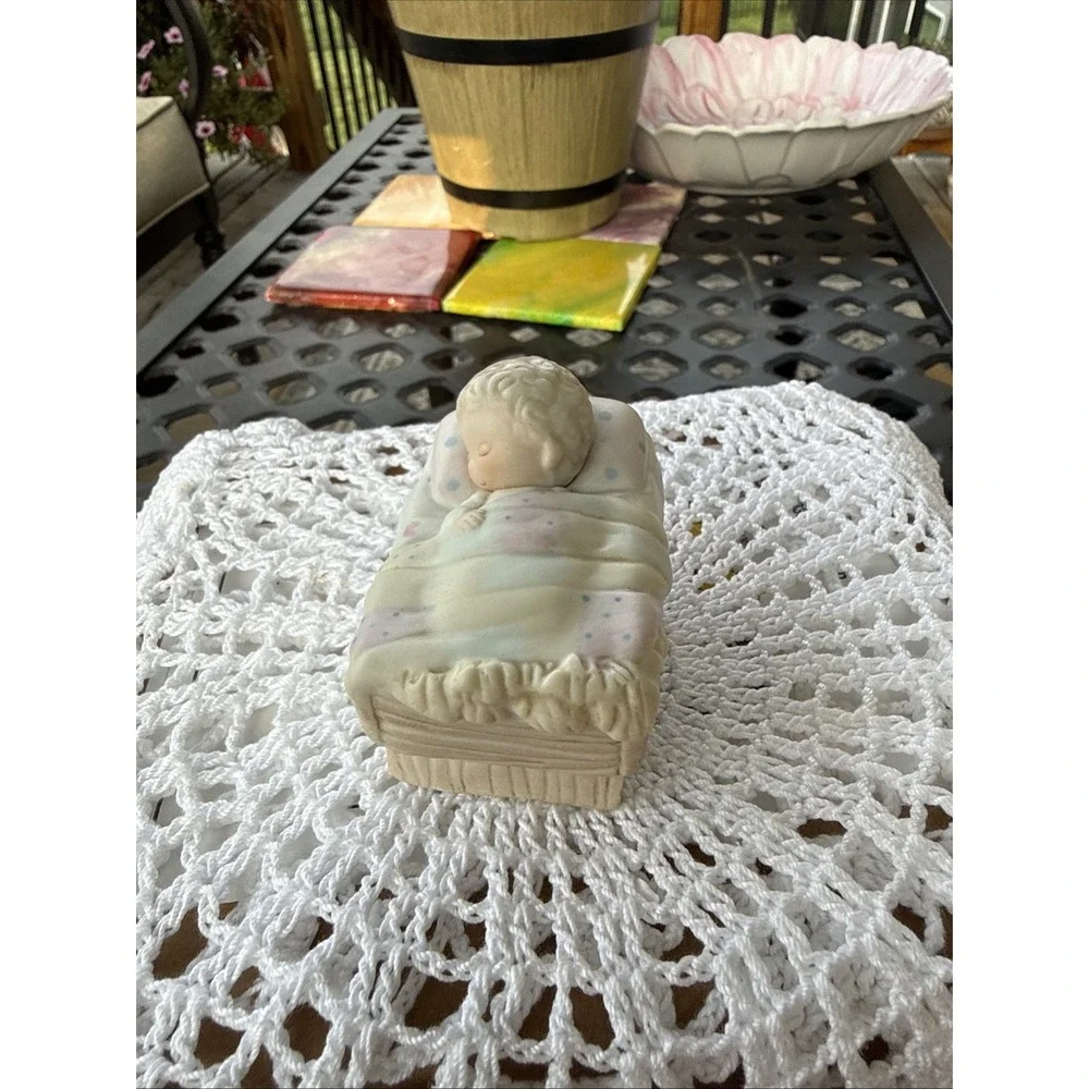 Vintage 1979 Precious Moments Come Let Us Adore Him Figure